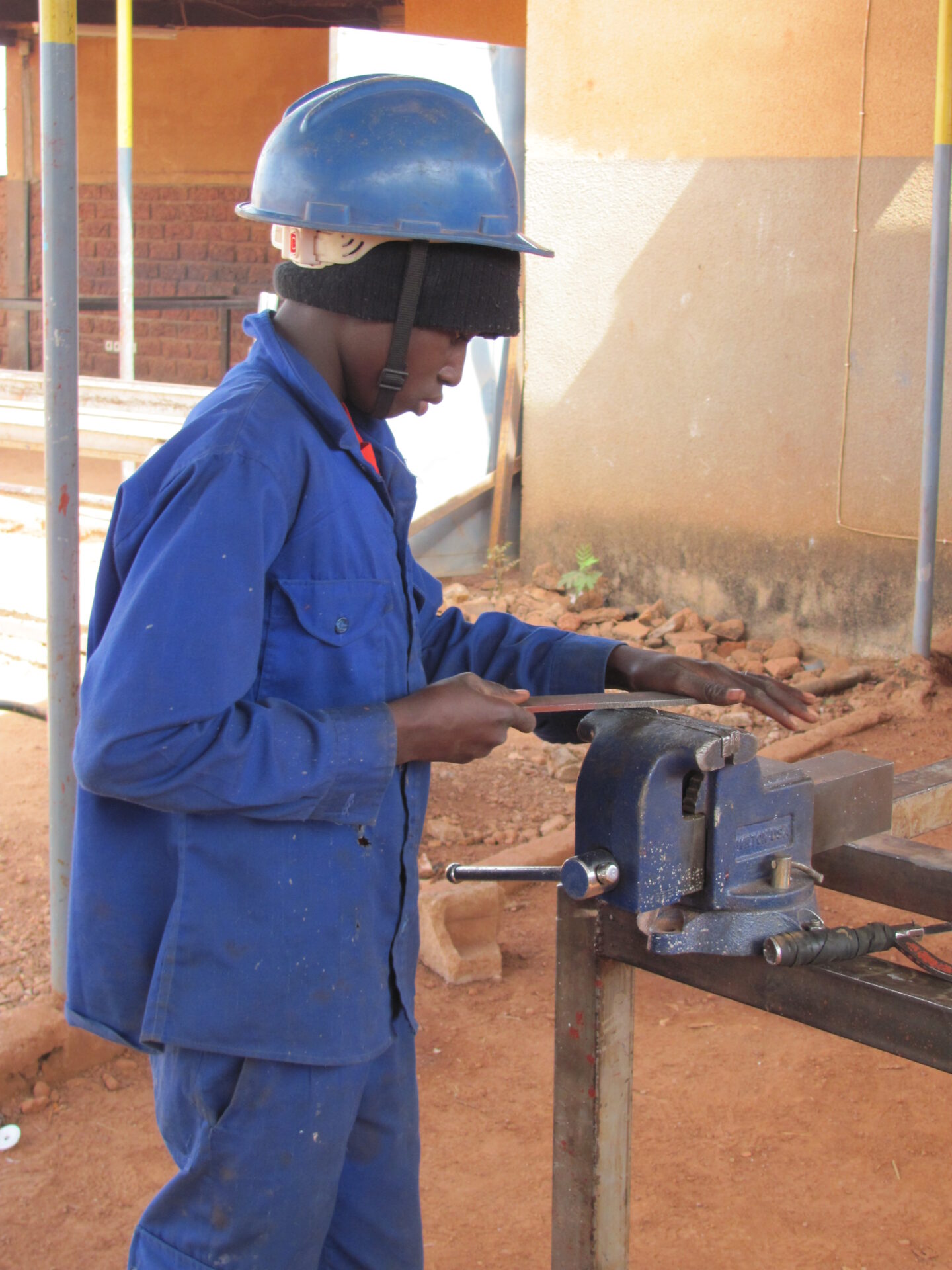Taller de mecánica en Burkina Faso: gracias a posventa.info por darle voz